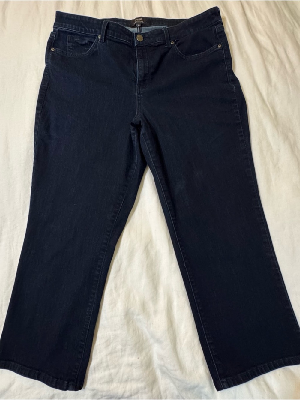 Chico’s NYDJ Slim Crop Jeans Size 16 Dark Wash Mid Rise Stretch Denim